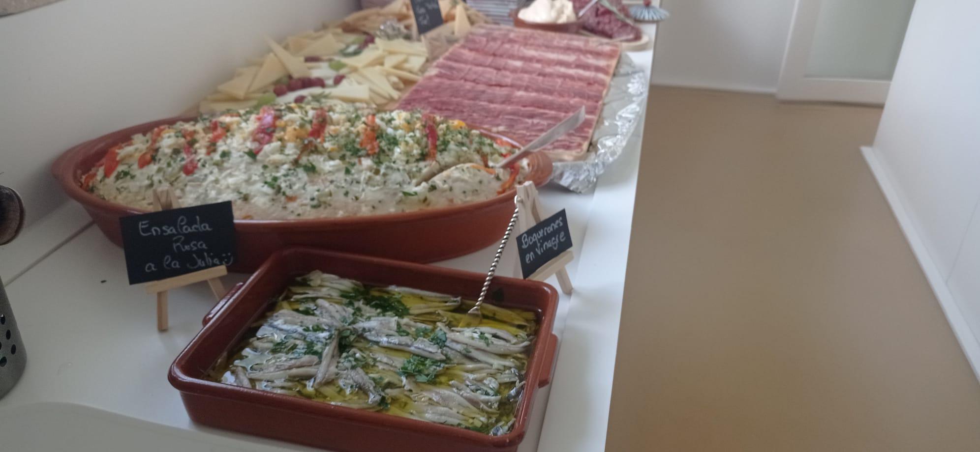 Ensalada Rosa und Boquerones en Vinagre